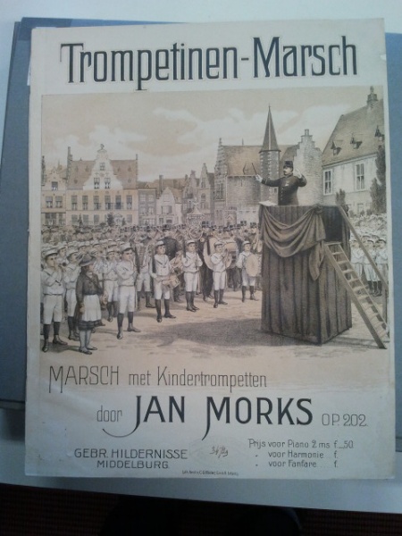 Bestand:Morks trompetinemars.jpg