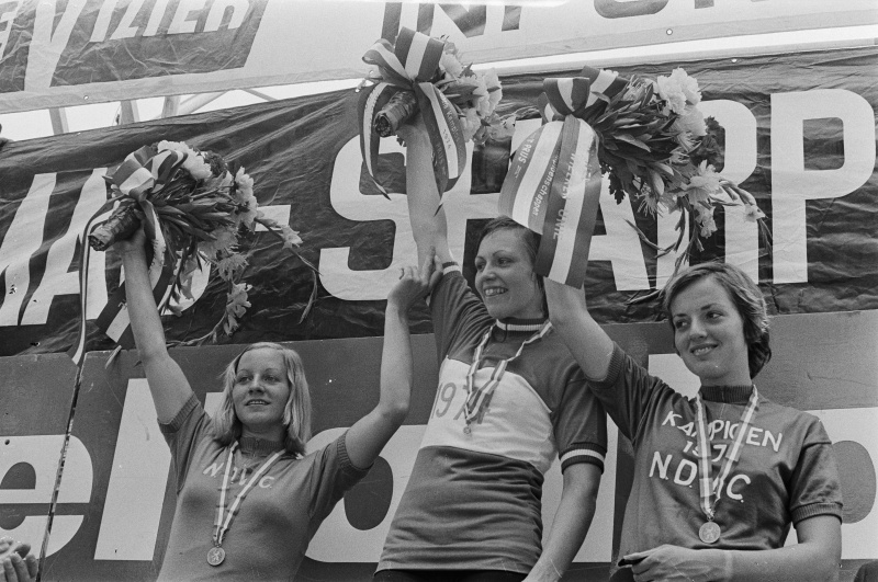 Bestand:Keetie van Oosten-Hage3-NA.jpg