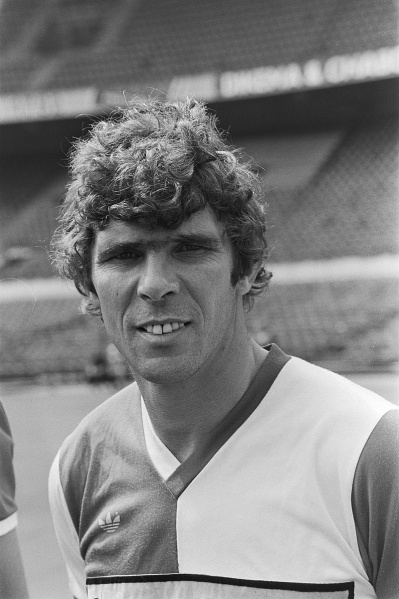 Bestand:Willem van Hanegem0.jpg