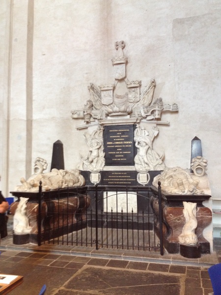 Bestand:Evertsen praalgraf2.jpg